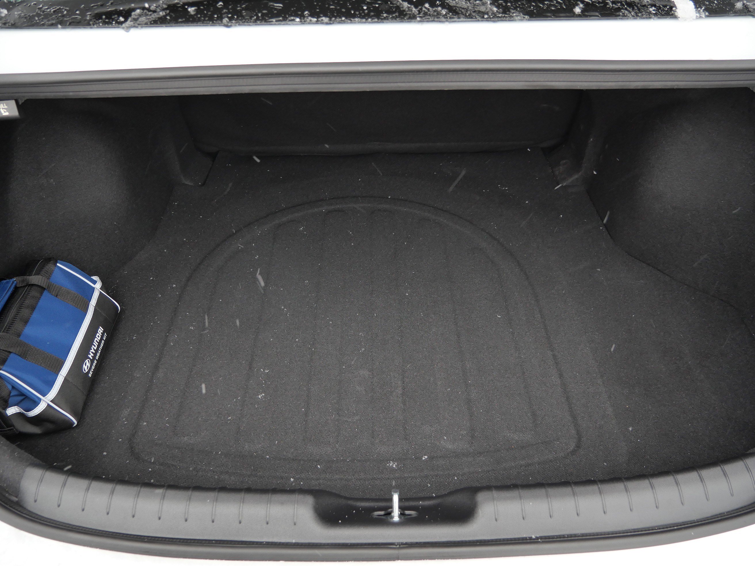 Certified 2025 Hyundai Elantra Sport image 18