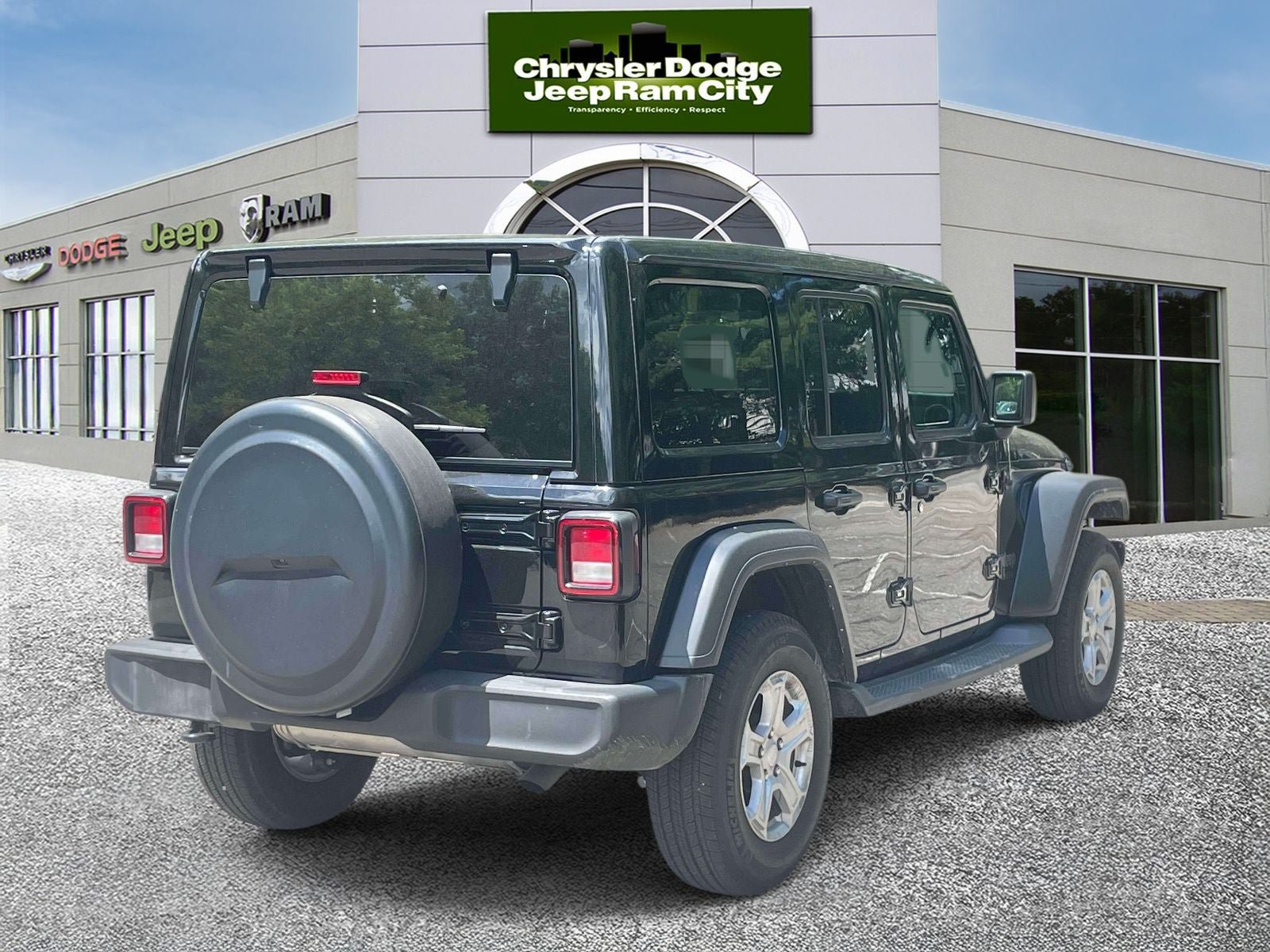 Used 2022 Jeep Wrangler Unlimited Sport w/ Sun And Sound Package AWD/4WD image 6