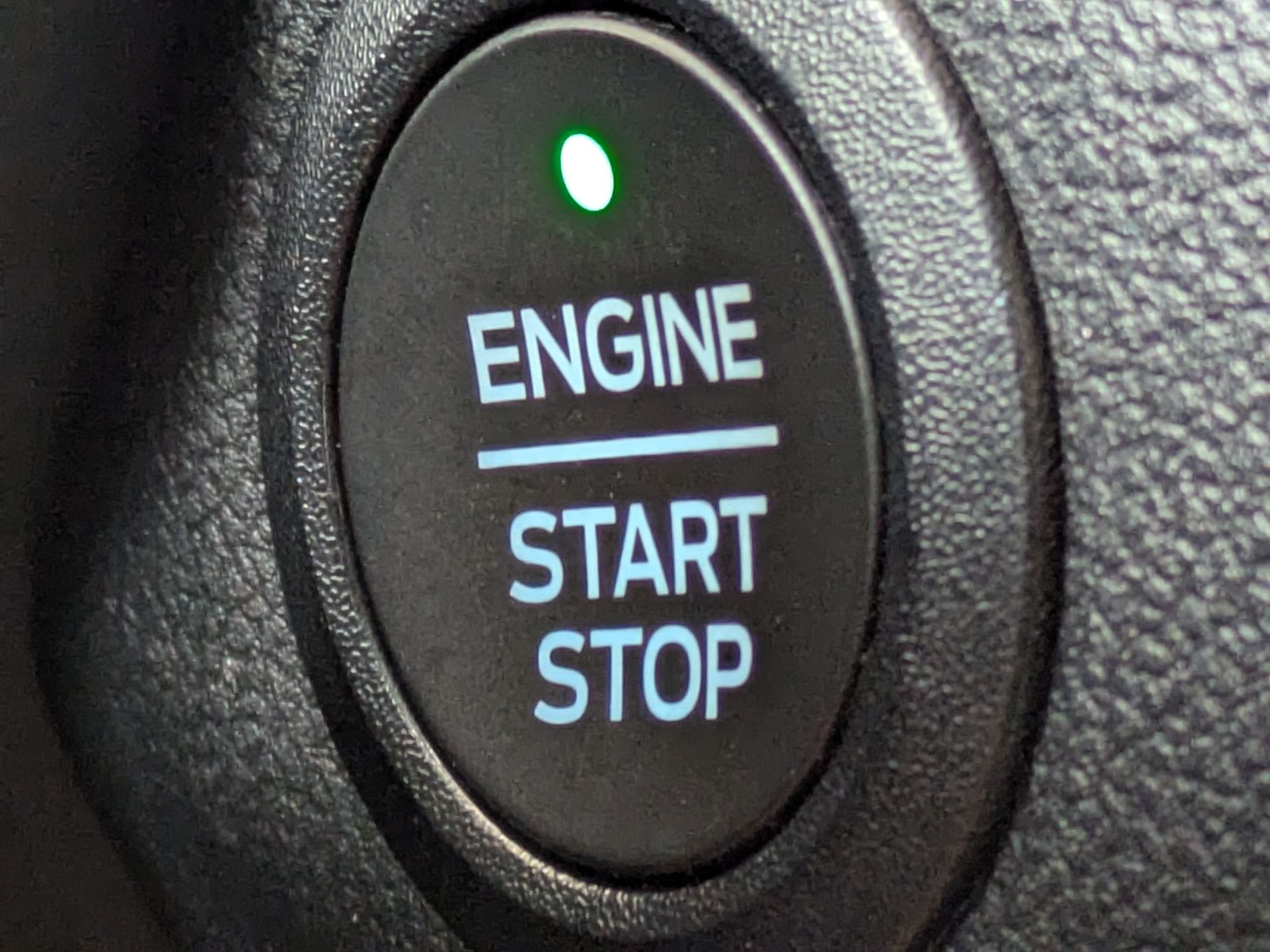 Used 2021 Ford Escape SE w/ SE Sport Appearance Package FWD image 31