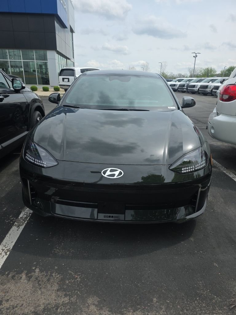 Used 2024 Hyundai Ioniq 6 SEL AWD/4WD image 9
