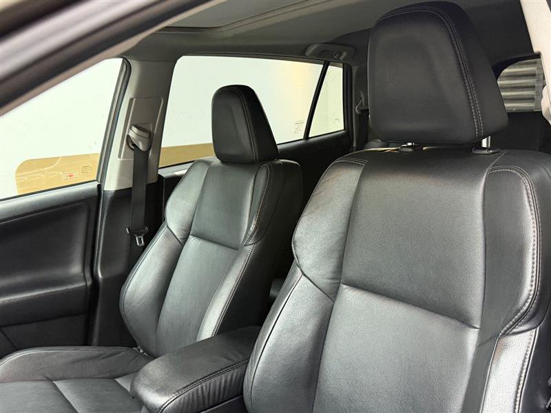 Used 2014 Toyota RAV4 Limited w/ Technology Package AWD/4WD image 12