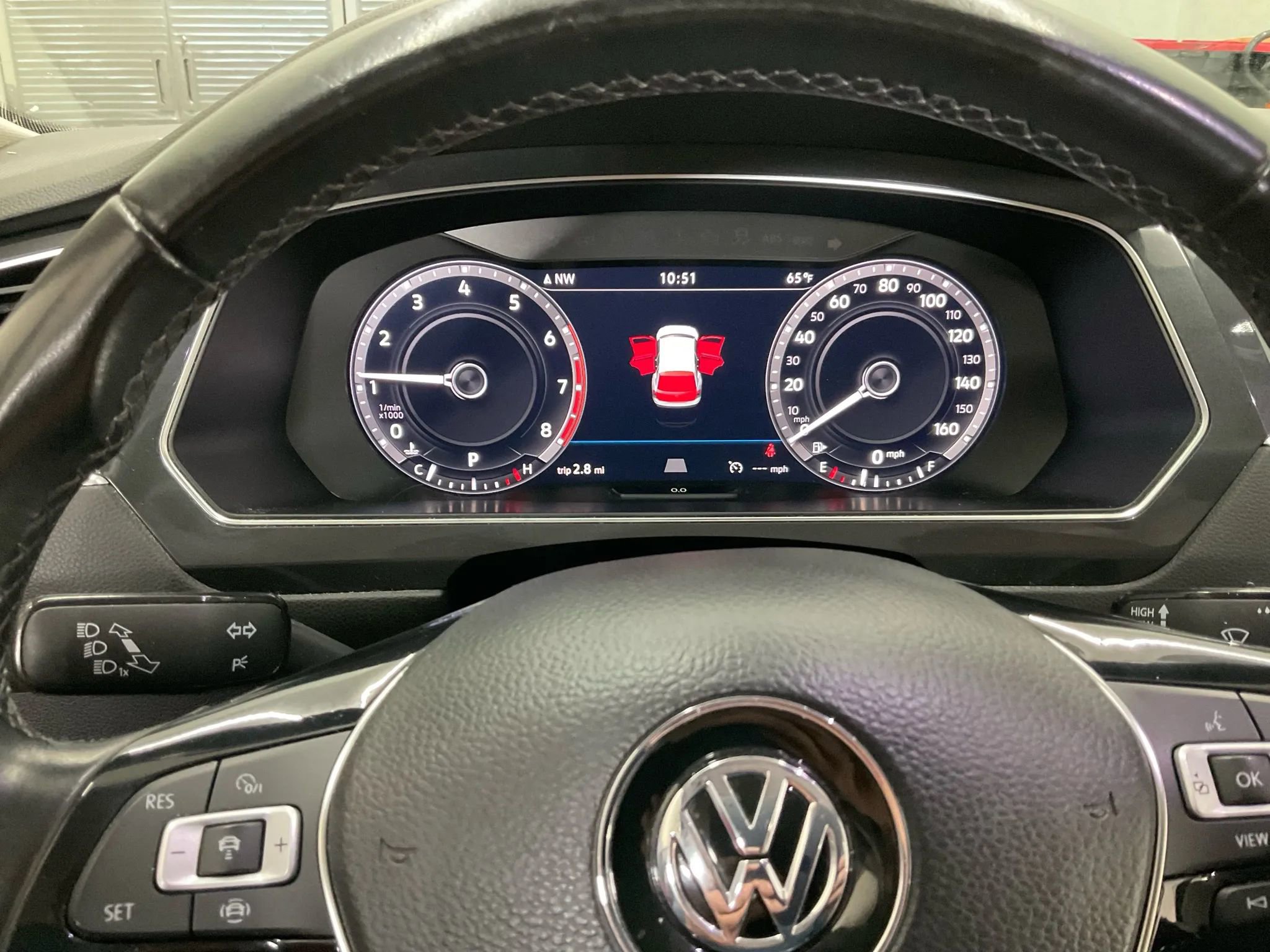 Used 2019 Volkswagen Tiguan SEL image 18