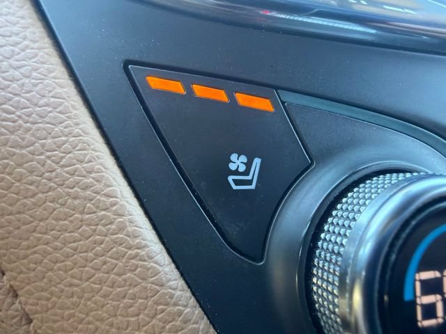 Used 2019 Chevrolet Equinox Premier FWD image 36