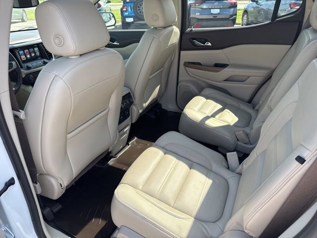 Used 2019 GMC Acadia Denali w/ Technology Package FWD image 17