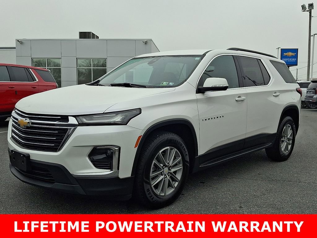 Used 2022 Chevrolet Traverse LT image 3
