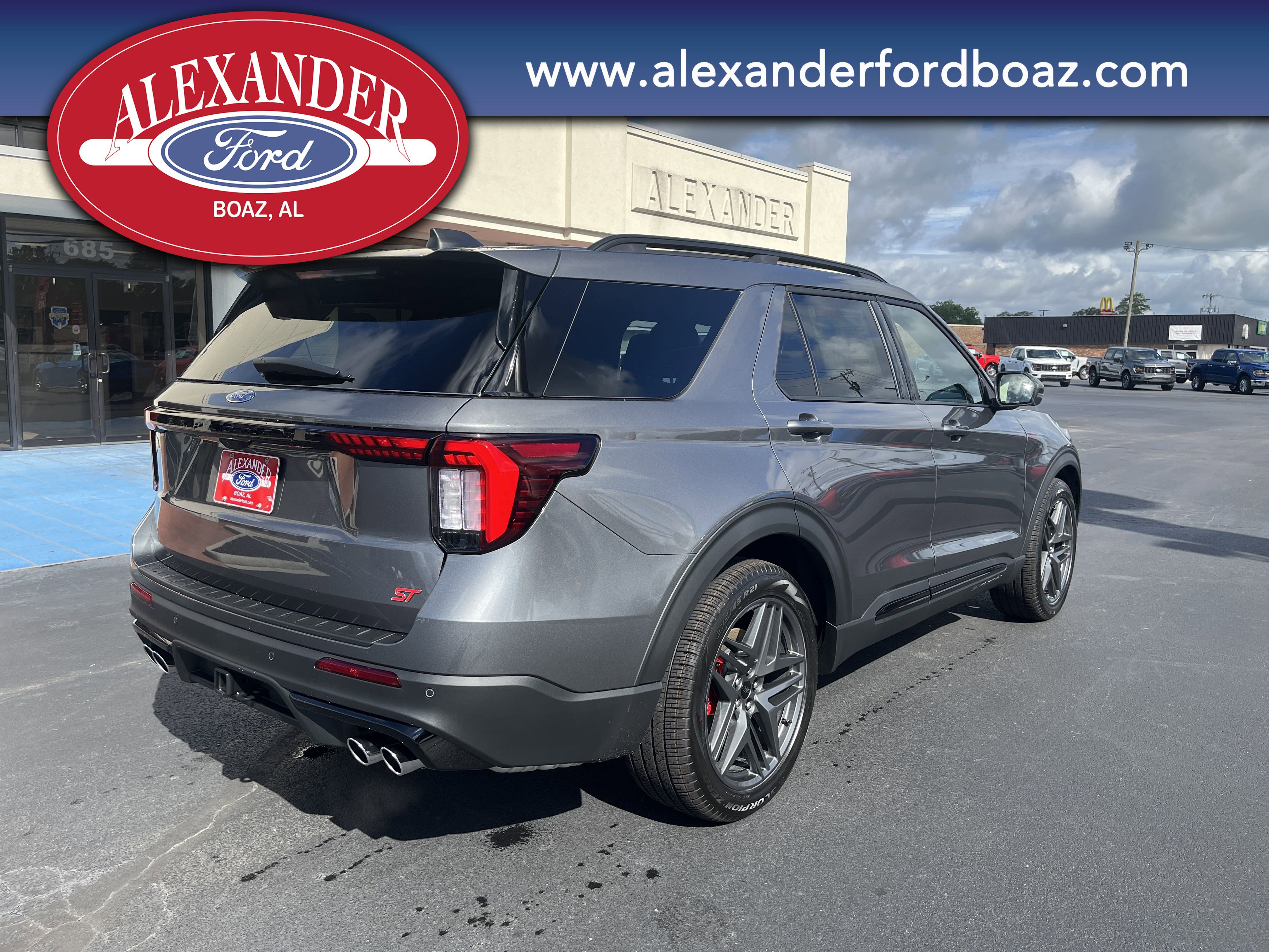 New 2025 Ford Explorer ST w/ Sun And Sound Package image 4