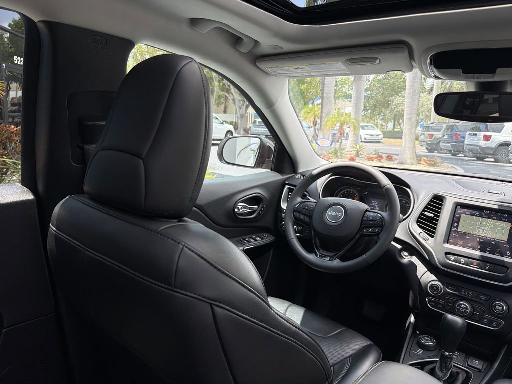 Used 2023 Jeep Cherokee Altitude Lux w/ Lux Elite Package AWD/4WD image 17