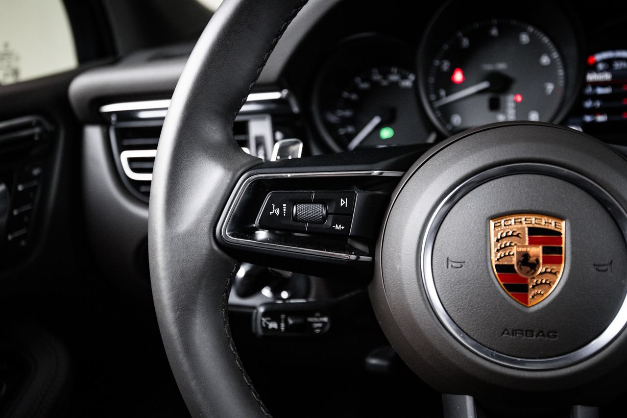 Certified 2026 Porsche Macan S AWD/4WD image 17
