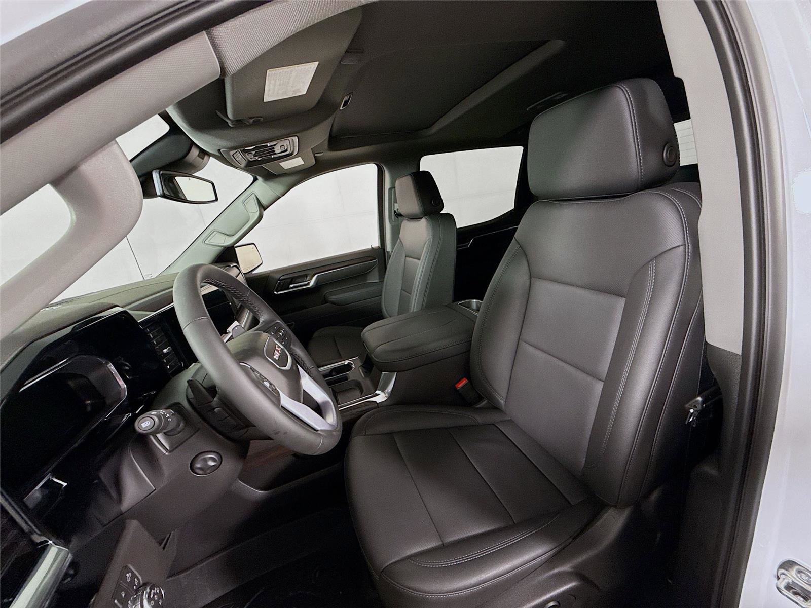 New 2026 GMC Sierra 1500 SLT w/ SLT Premium Plus Package image 17
