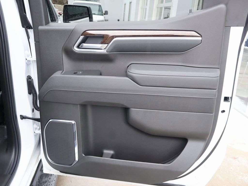 New 2026 GMC Sierra 1500 Elevation image 39