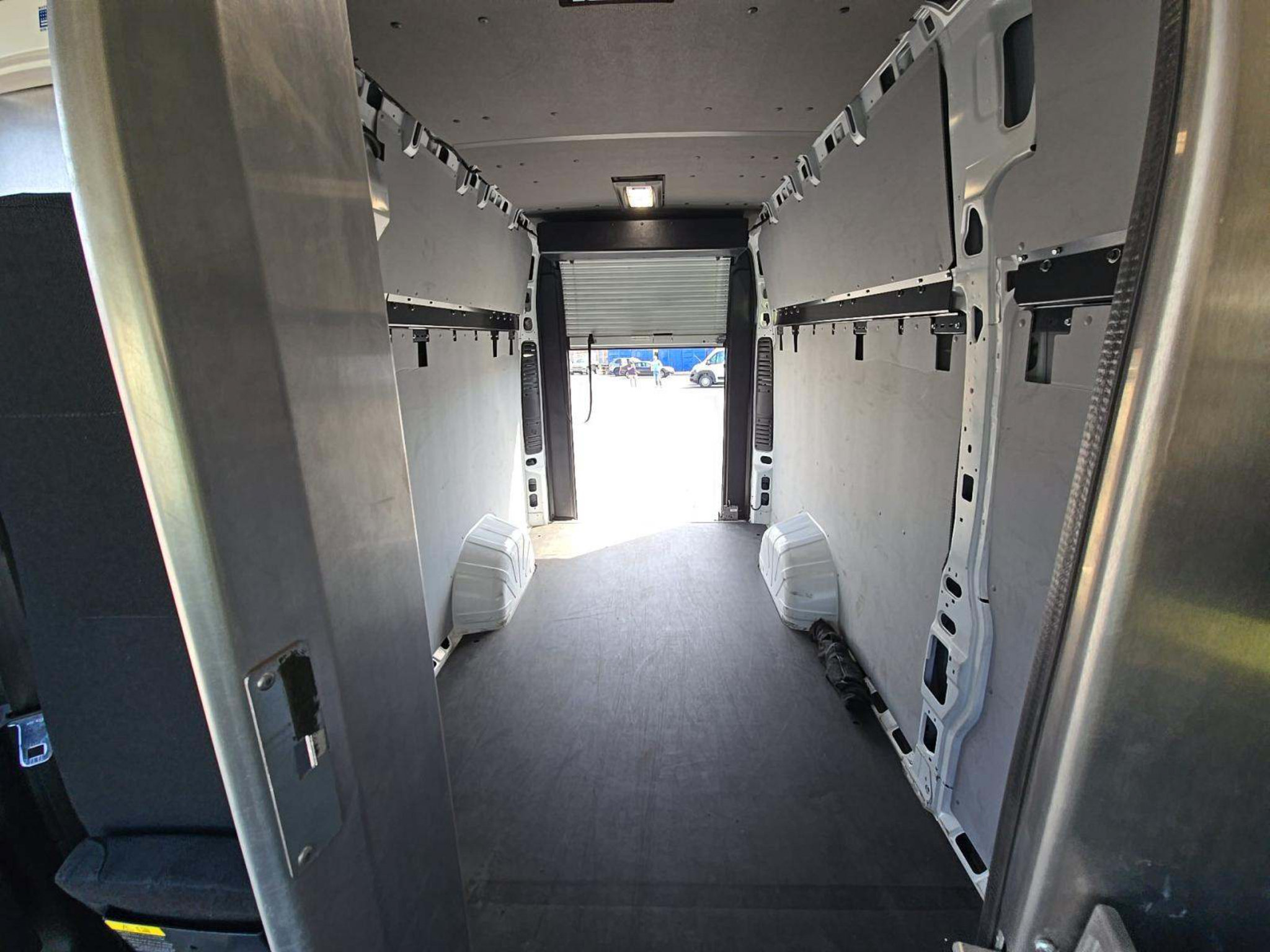 Used 2024 RAM ProMaster 3500 w/ Delivery Van Package FWD image 7