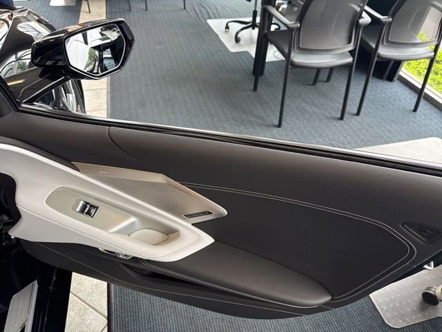 Used 2022 Chevrolet Corvette Stingray Preferred Conv w/ Z51 Performance Package RWD image 20