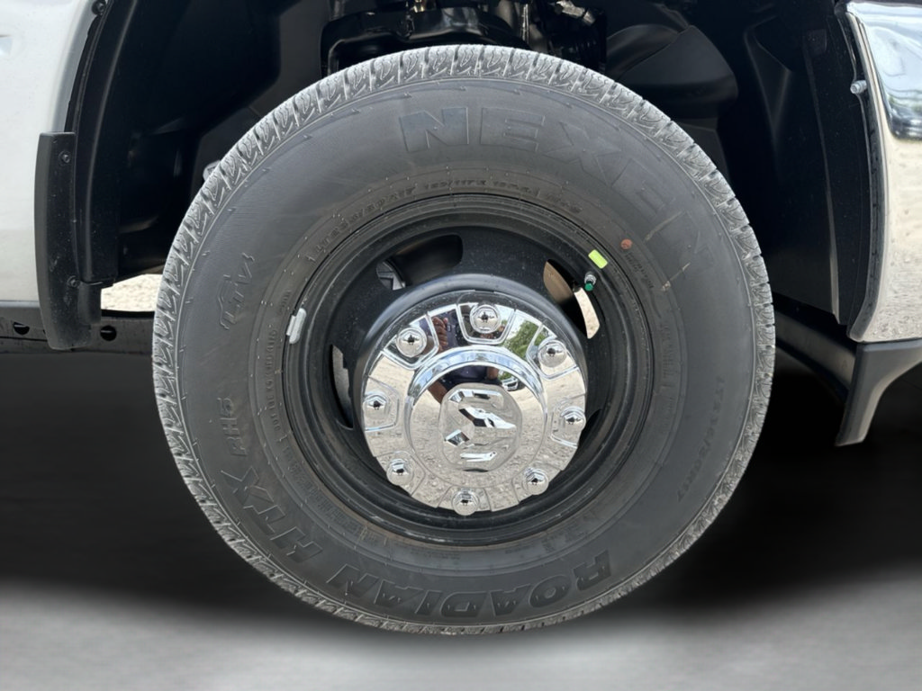New 2027 RAM 3500 Tradesman AWD/4WD image 43