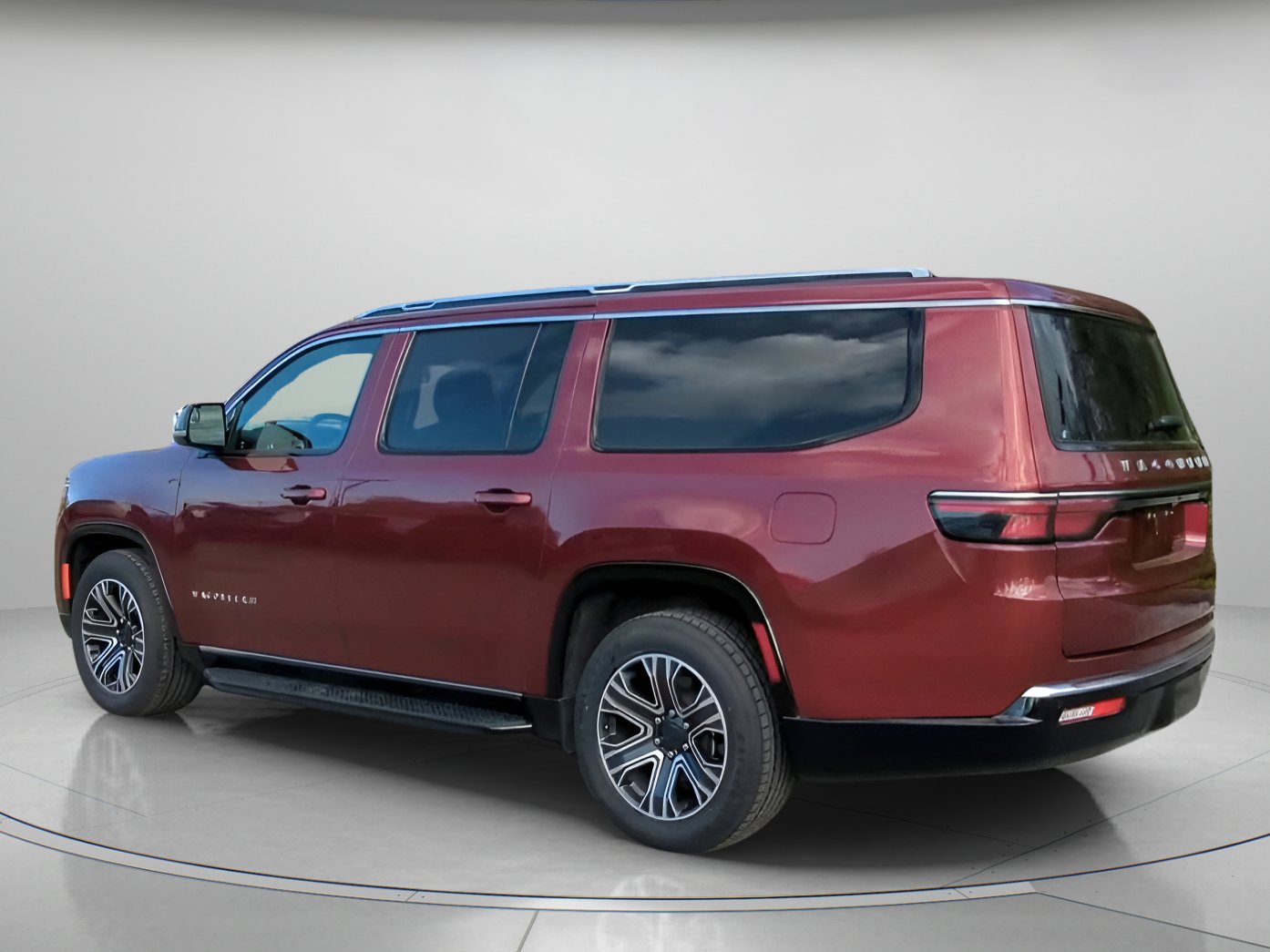 Used 2024 Jeep Wagoneer L Series II w/ Flexible Seating Group AWD/4WD image 20