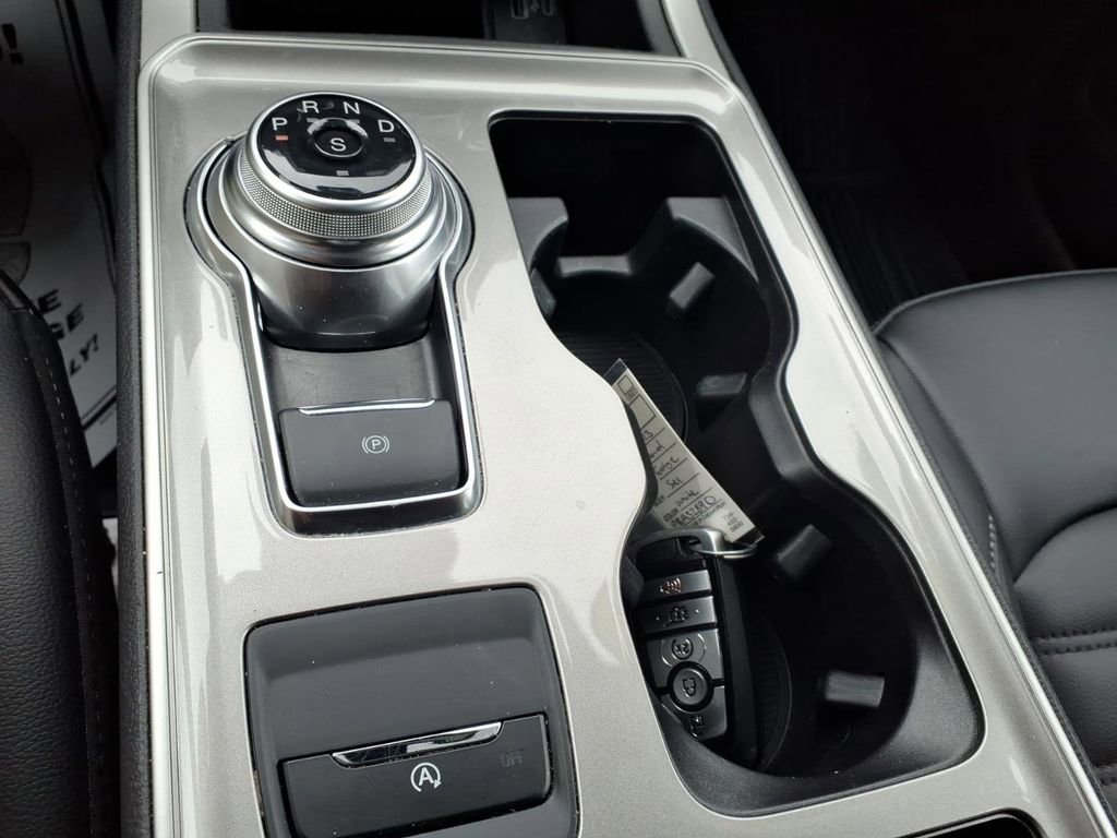 Used 2023 Ford Edge SEL w/ Convenience Package image 22