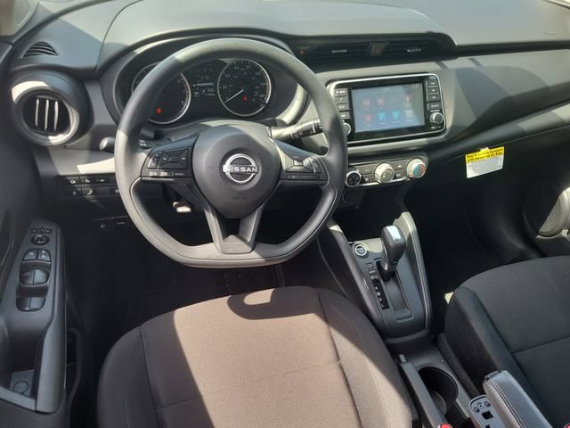 Certified 2025 Nissan Kicks Play S FWD image 12