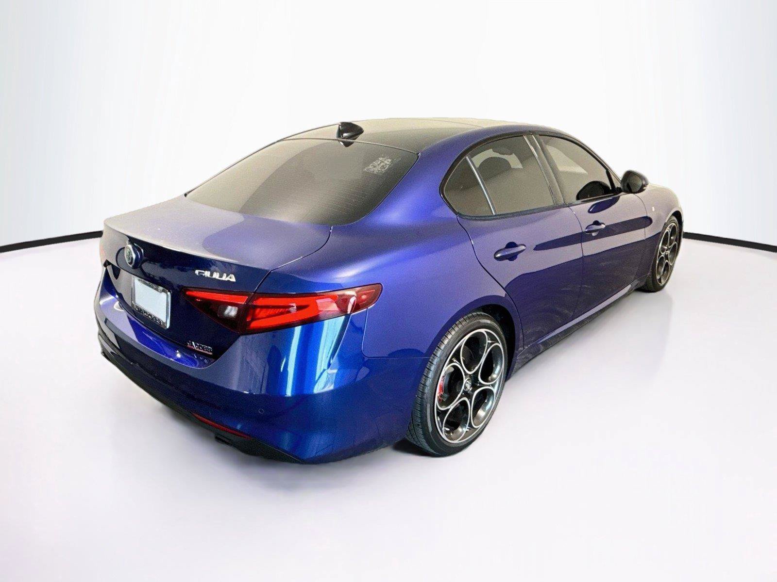 Used 2023 Alfa Romeo Giulia Ti w/ Active Assist Plus Package RWD image 6