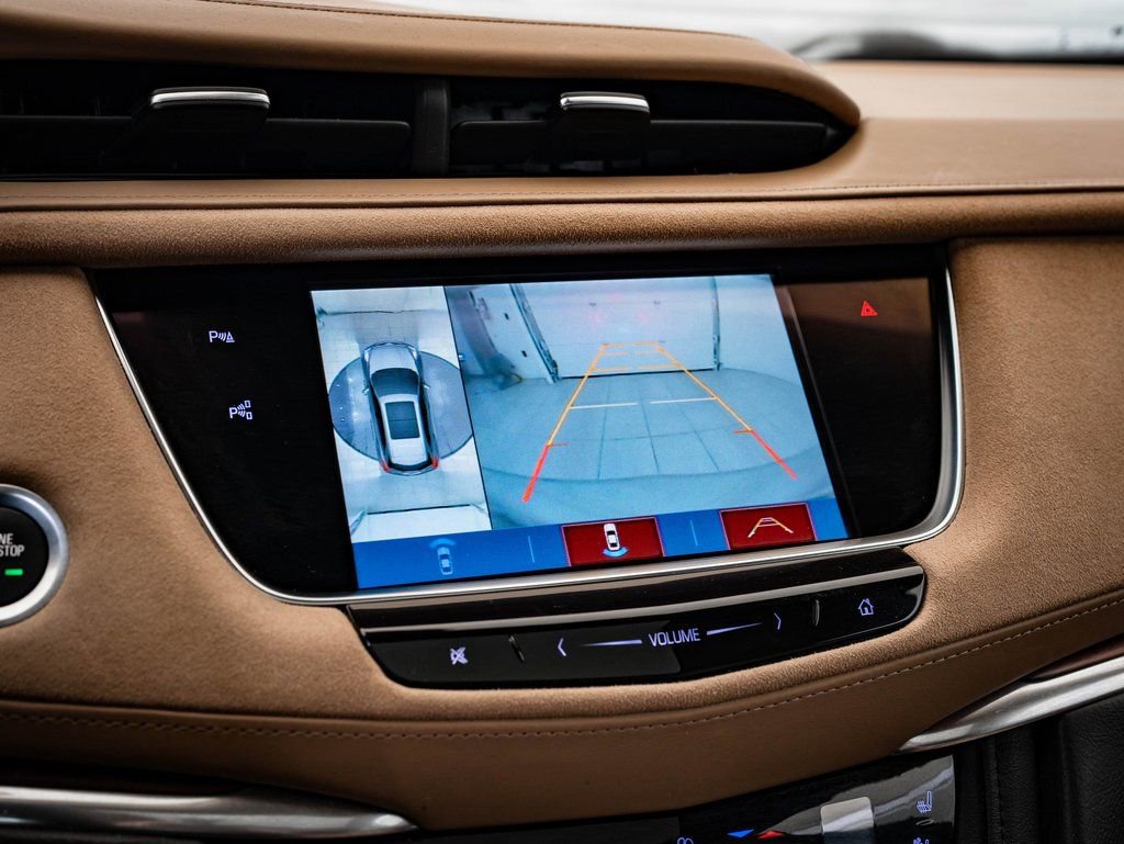 Used 2018 Cadillac XT5 Platinum w/ Driver Assist Package image 35