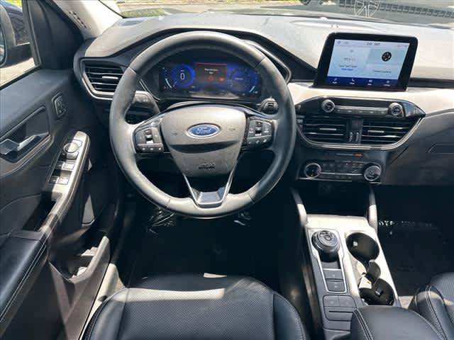 Used 2022 Ford Escape SEL w/ Technology Package AWD/4WD image 12