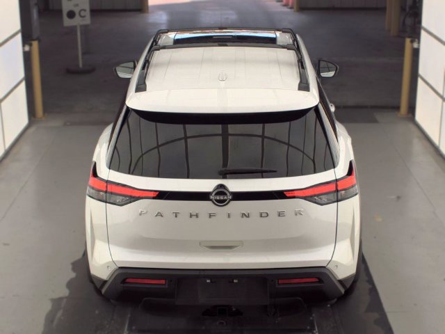 Certified 2025 Nissan Pathfinder SV w/ SV Premium Package FWD image 9