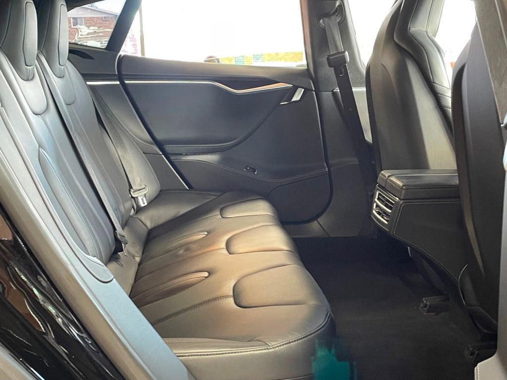 Used 2016 Tesla Model S 70D image 20