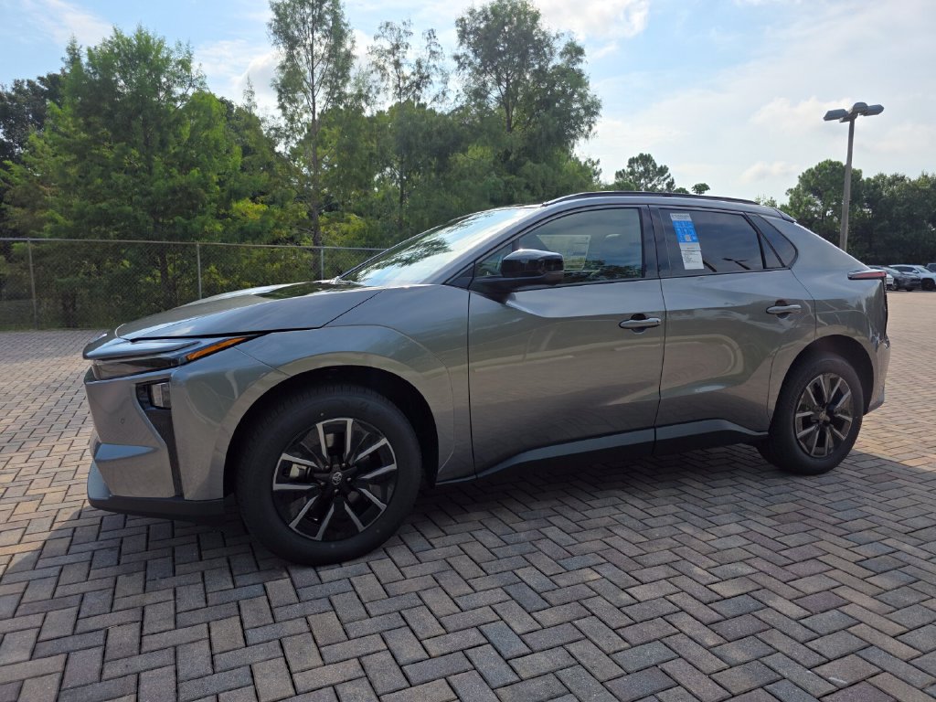 New 2026 Toyota bZ FWD image 3