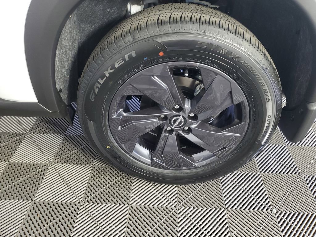 New 2026 Nissan Rogue SV FWD image 29