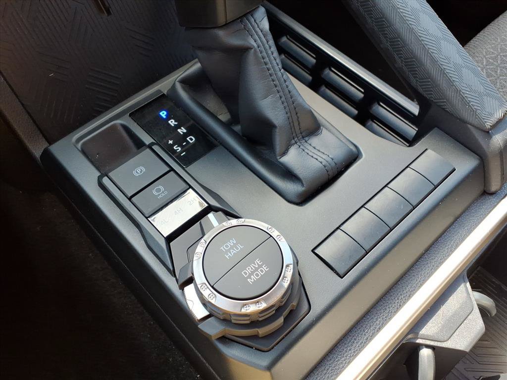 Certified 2025 Toyota 4Runner SR5 AWD/4WD image 26