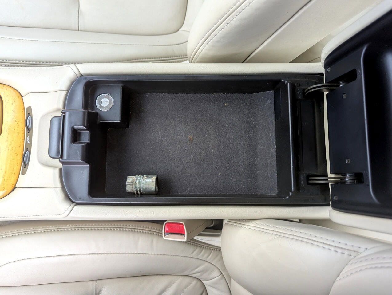 Used 2005 Lexus SC 430 Convertible image 27