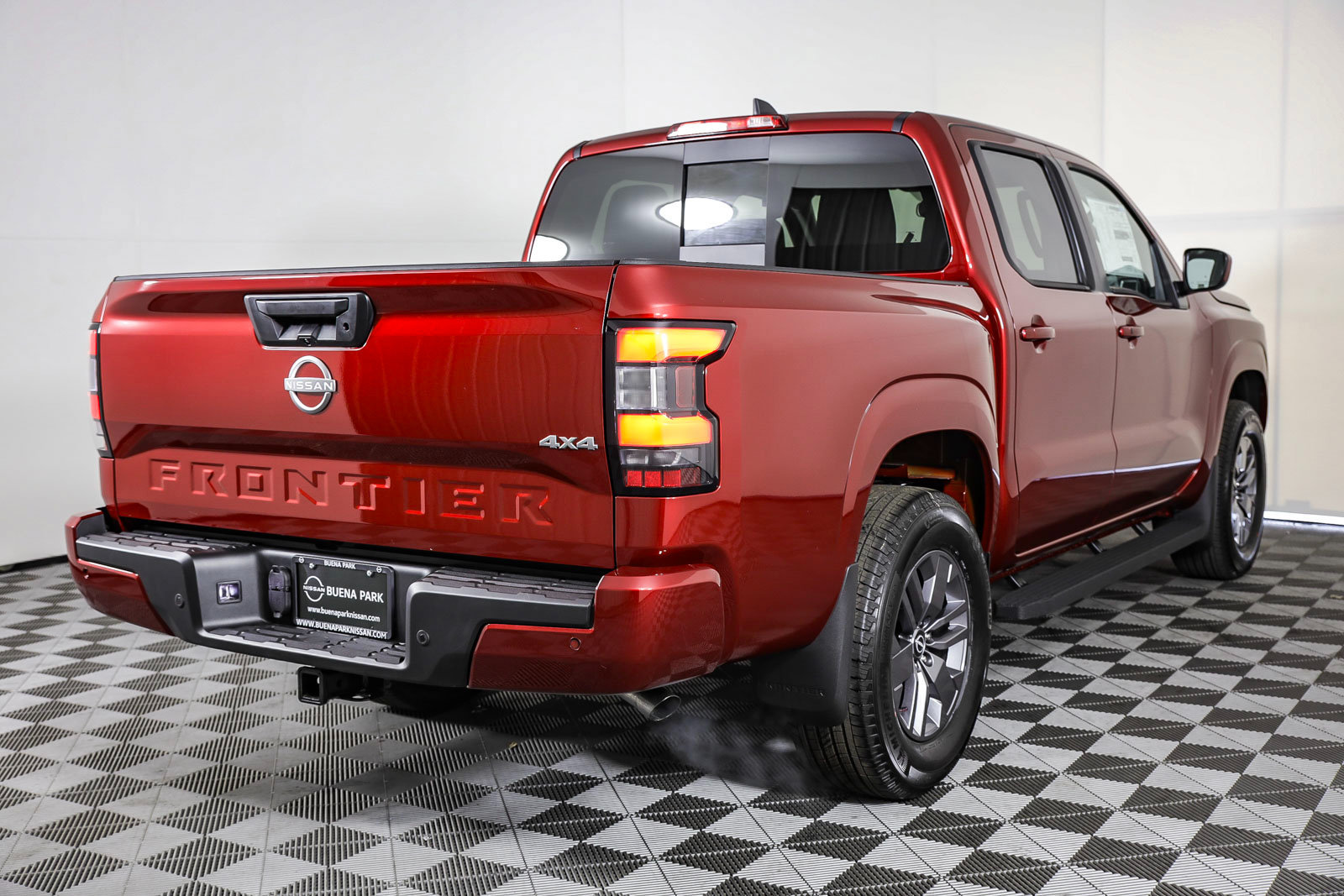 New 2025 Nissan Frontier SV w/ SV Convenience Package AWD/4WD image 11
