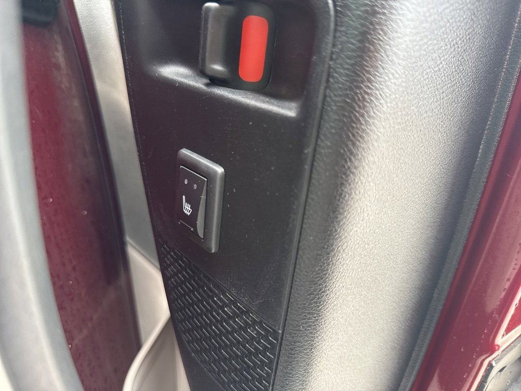 Used 2020 Chrysler Pacifica Limited image 28