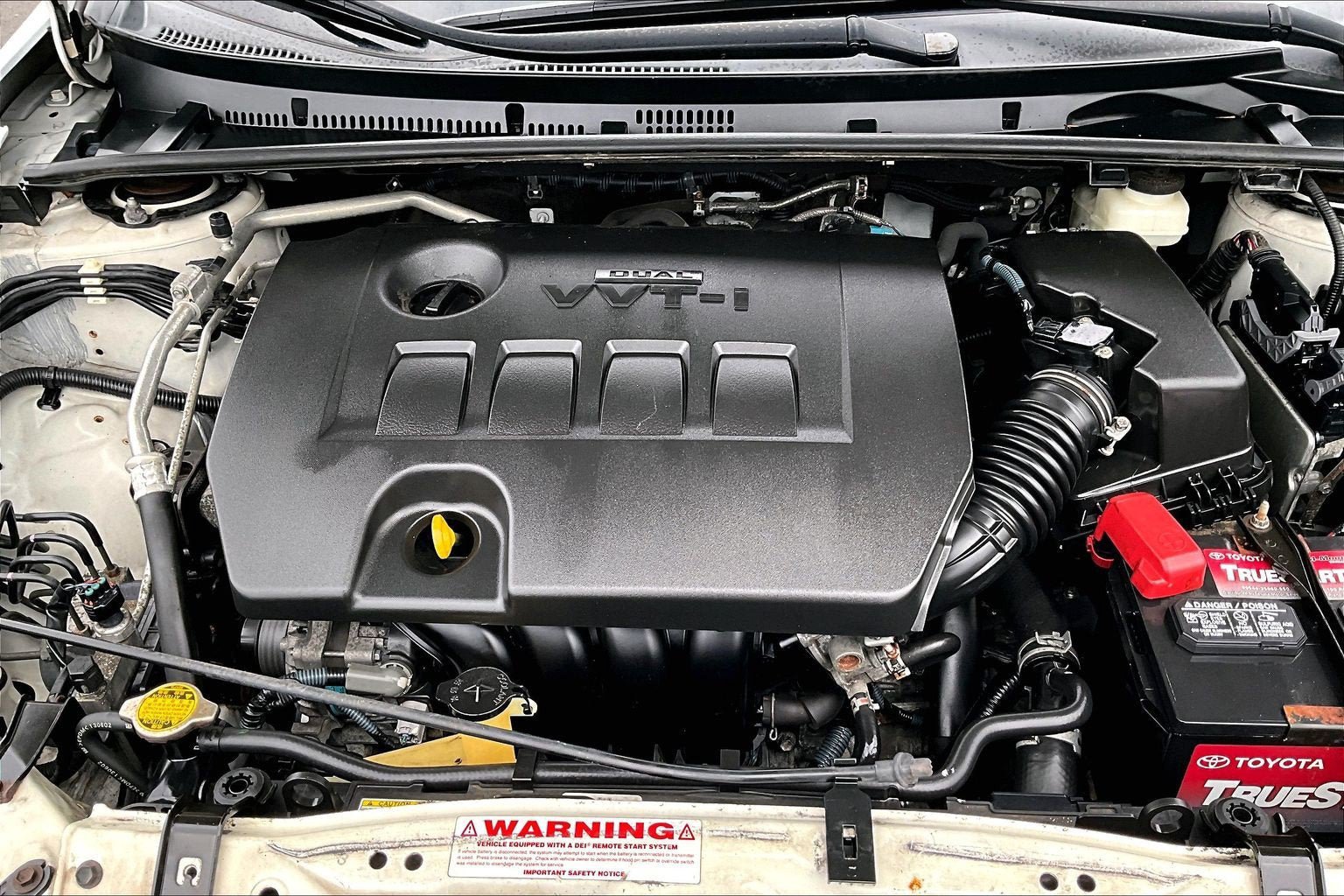 Used 2014 Toyota Corolla LE FWD image 10
