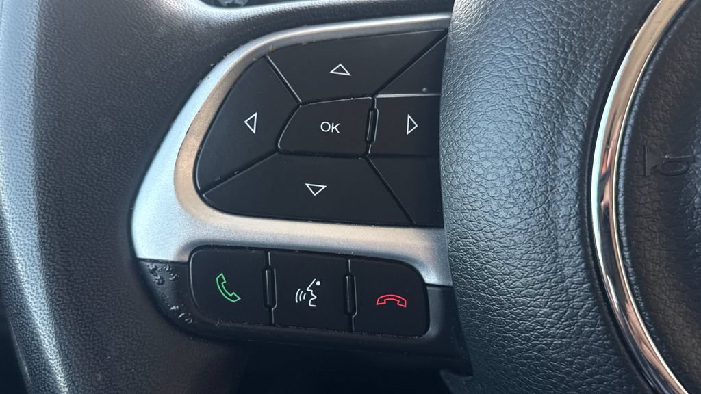 Used 2019 Jeep Renegade Latitude w/ Popular Equipment Group AWD/4WD image 33