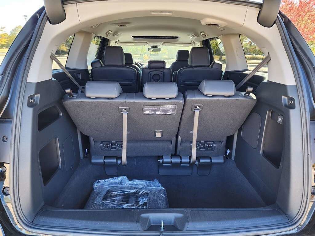 Certified 2024 Honda Odyssey EX-L image 21