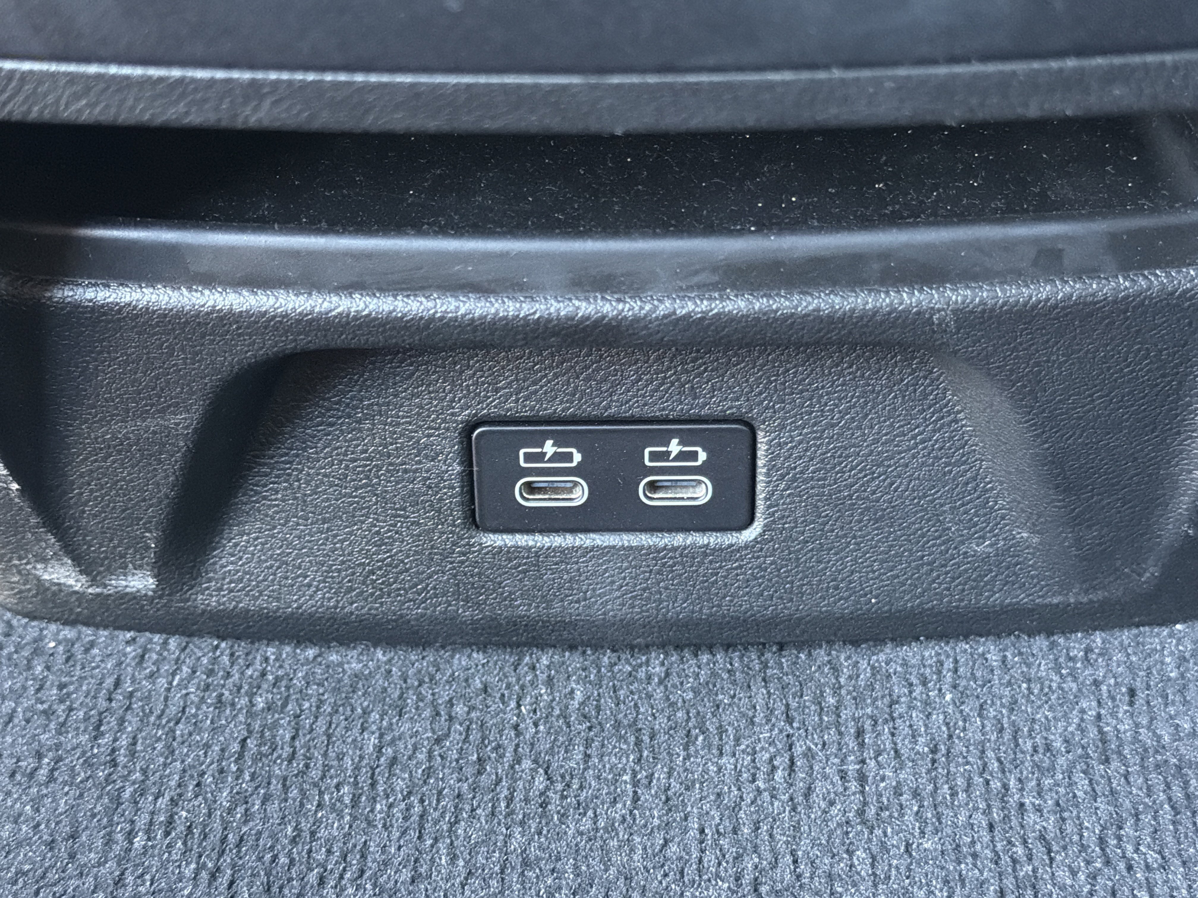 Used 2025 BMW X4 xDrive30i AWD/4WD image 22