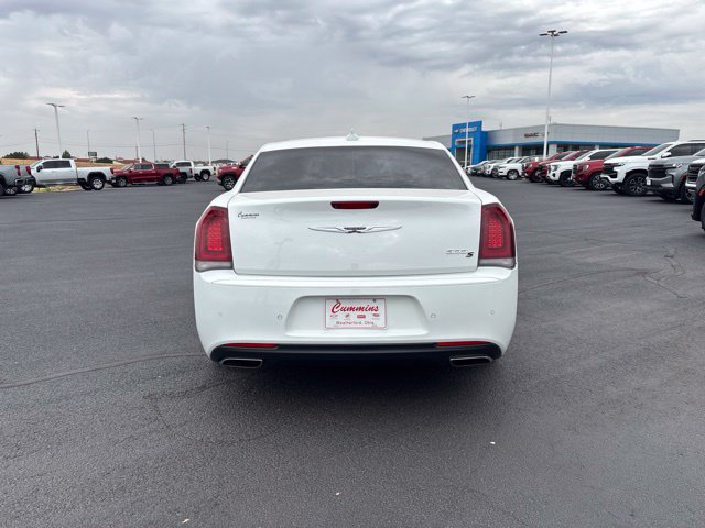 Used 2017 Chrysler 300 S w/ 300S Premium Group 2 RWD image 6