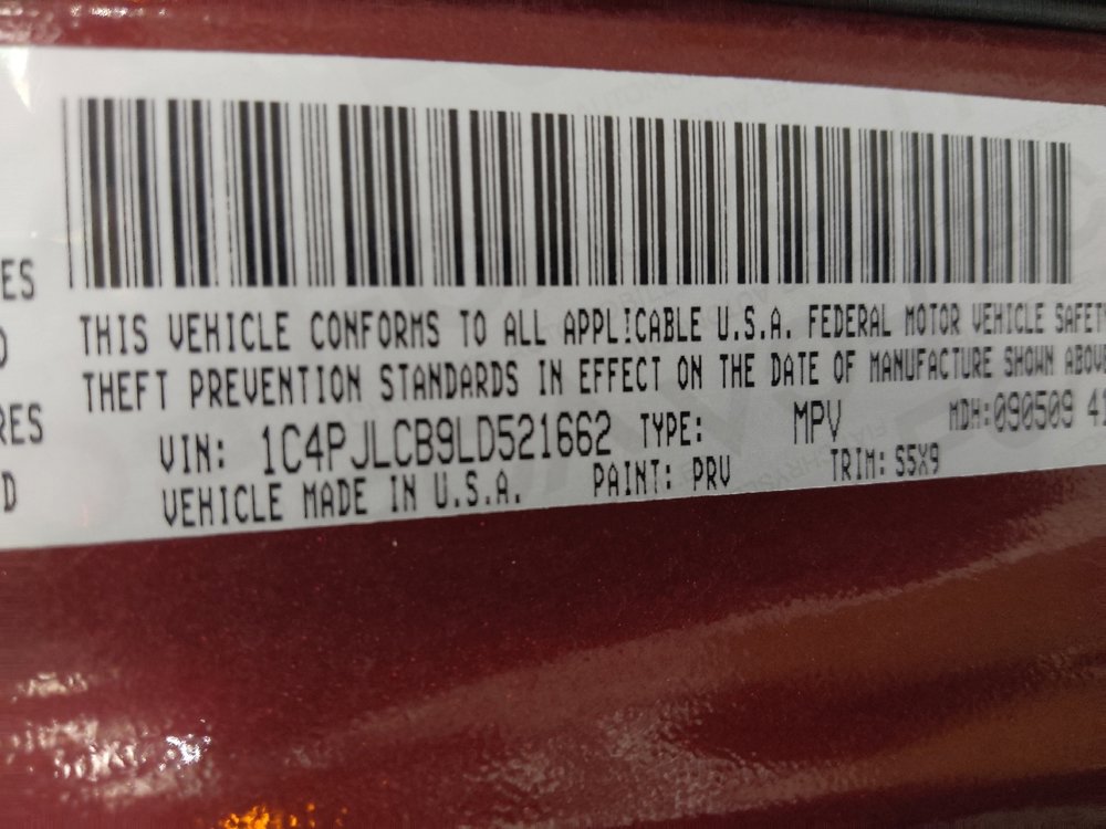 Used 2020 Jeep Cherokee Latitude FWD image 33