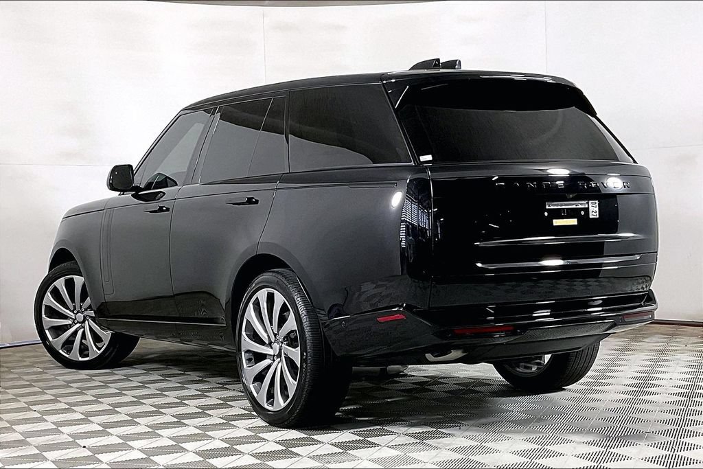 Used 2025 Land Rover Range Rover SE AWD/4WD image 12