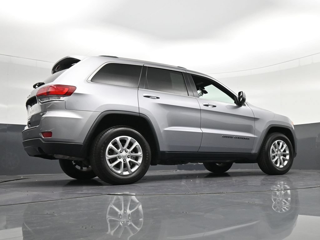 Used 2021 Jeep Grand Cherokee Laredo RWD image 23