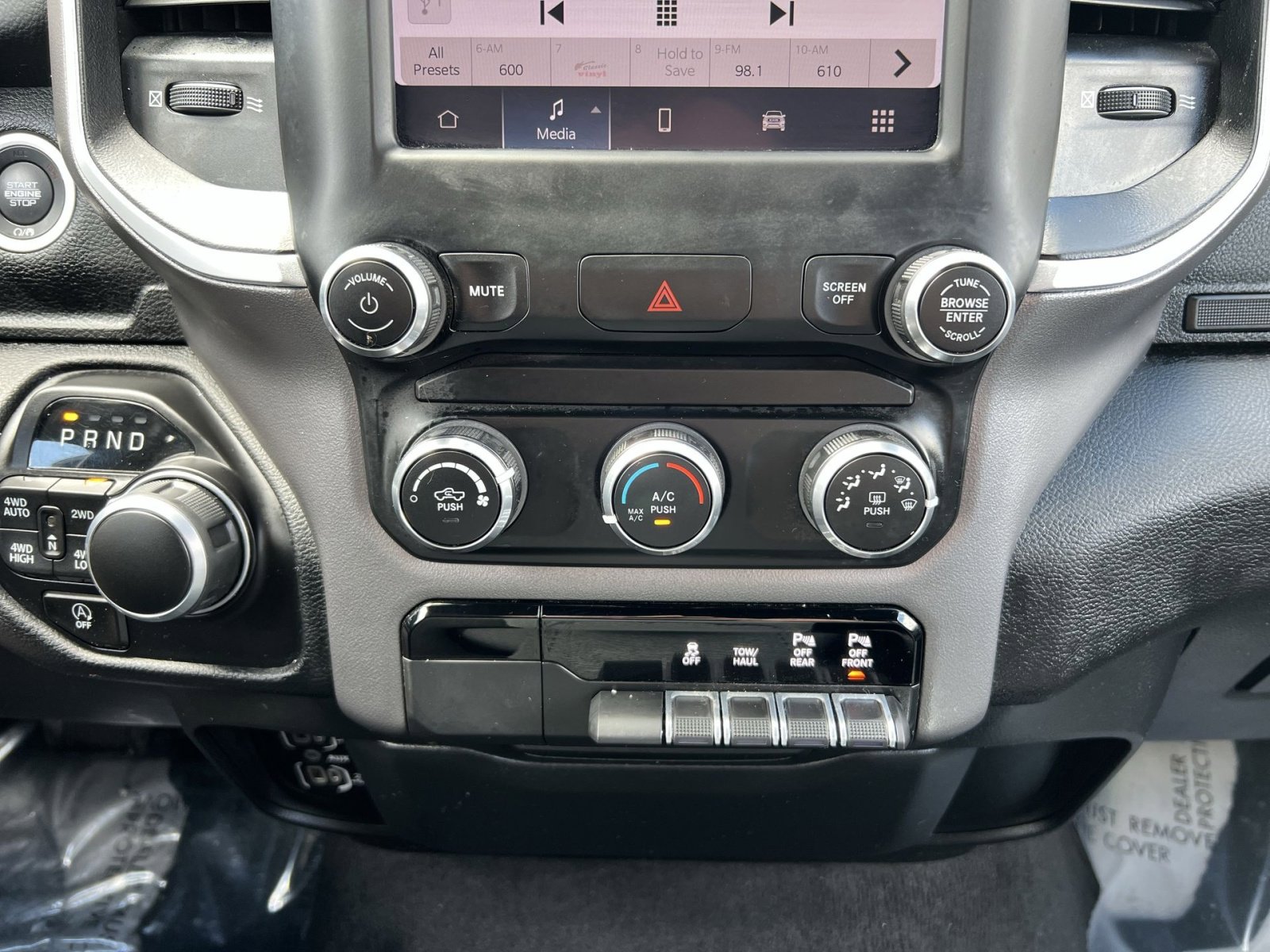 Used 2022 RAM 1500 Big Horn AWD/4WD image 28