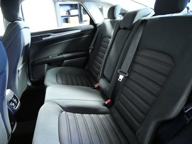 Used 2019 Ford Fusion SE image 14
