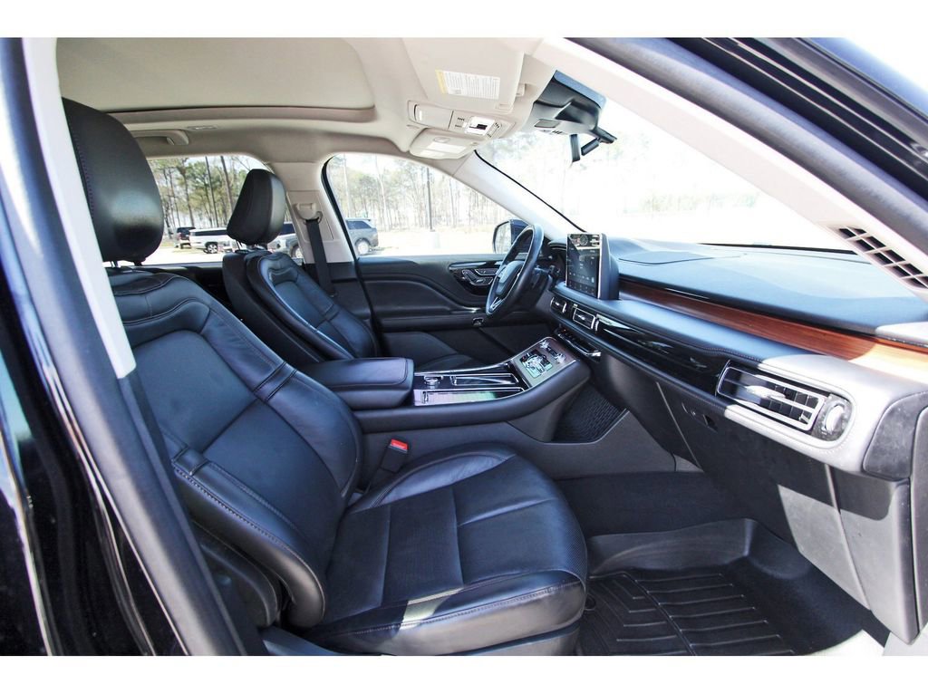 Used 2023 Lincoln Aviator Reserve w/ Equipment Group 201A RWD image 28
