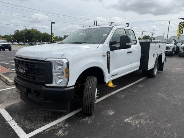New 2026 Ford F350 XL AWD/4WD image 2