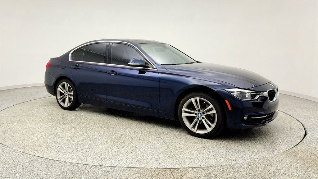 Used 2017 BMW 330i xDrive Sedan w/ Premium Package AWD/4WD image 3
