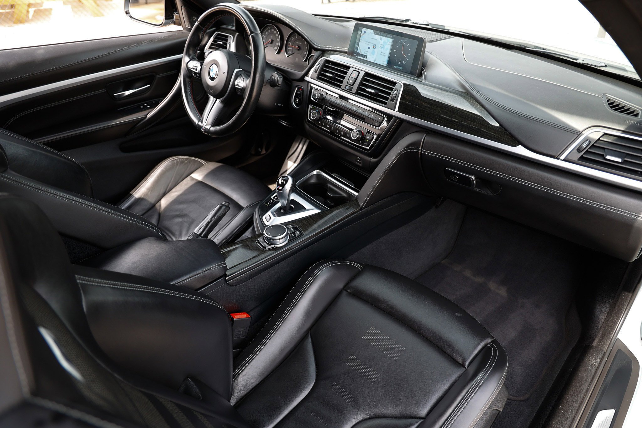 Used 2017 BMW M4 Coupe RWD image 22