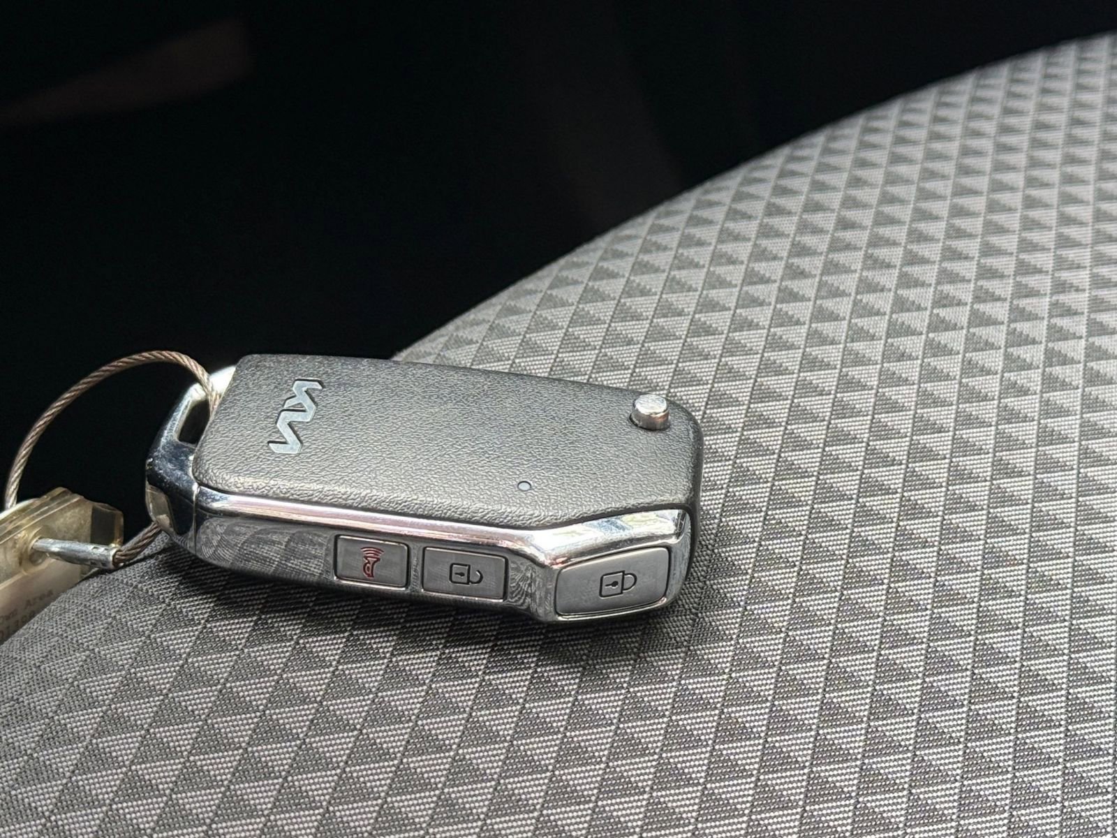 Used 2025 Kia Soul LX w/ LX Technology Package FWD image 20