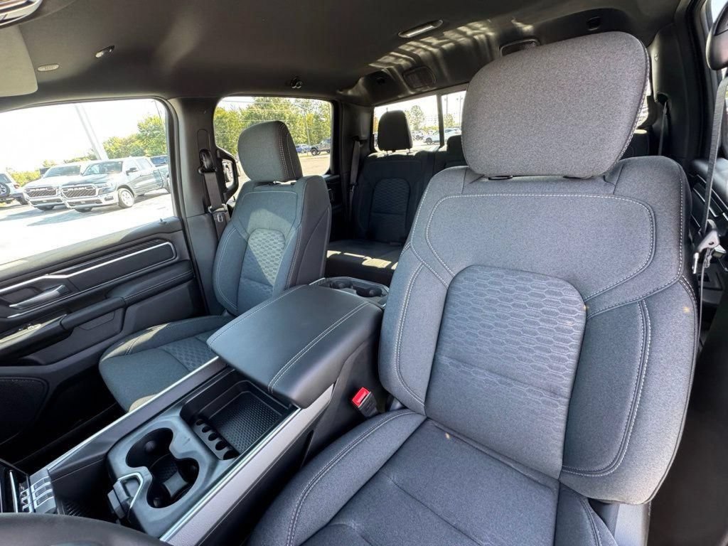 New 2026 RAM 1500 Big Horn AWD/4WD image 17