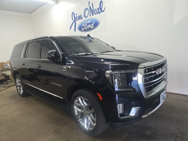 Used 2021 GMC Yukon XL SLT w/ SLT Premium Package AWD/4WD image 1