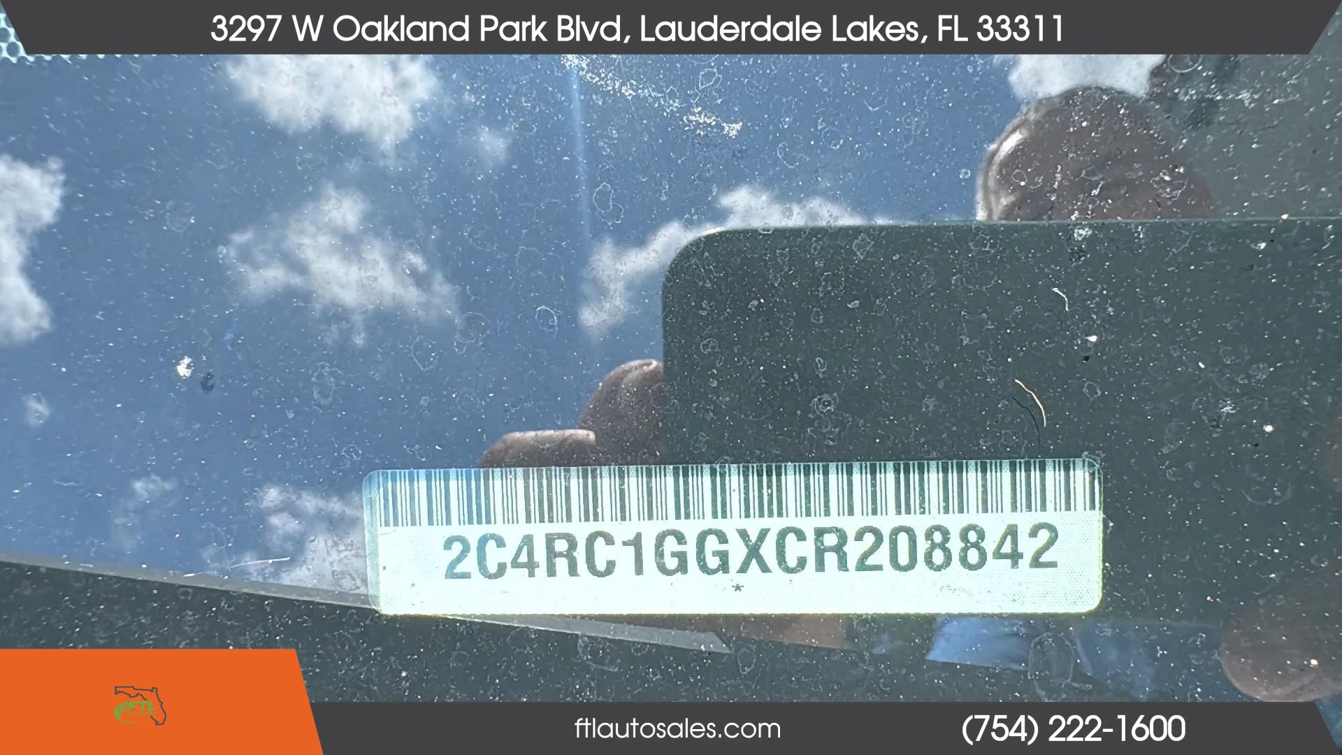 Used 2012 Chrysler Town & Country Limited w/ Luxury Group FWD image 74