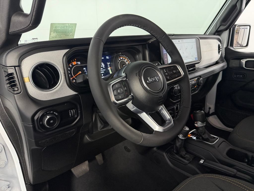 Certified 2026 Jeep Wrangler Unlimited Sahara AWD/4WD image 20